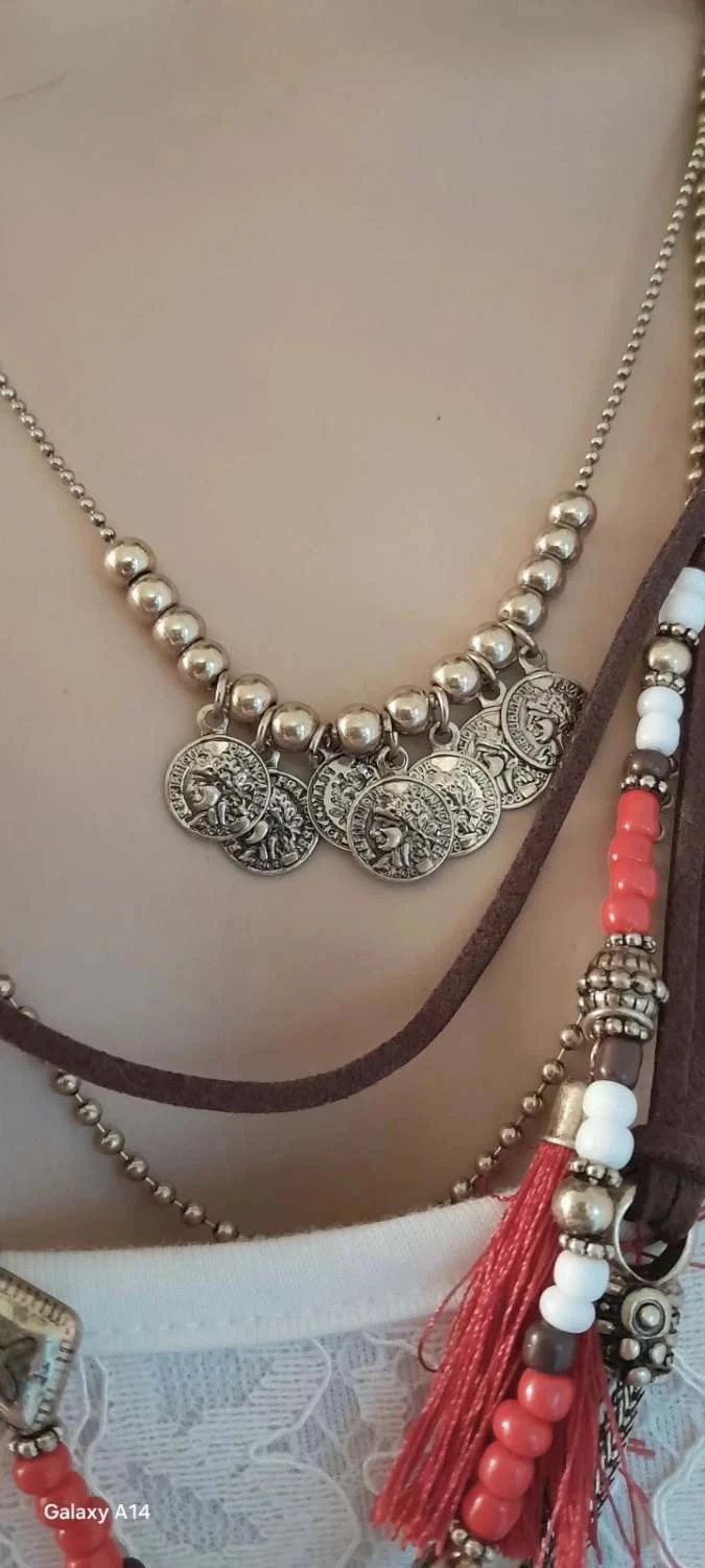 Colar Boêmio, vermelho e dourado envelhecido, com pompons – photo 6